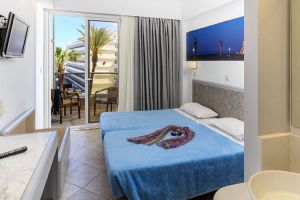 Club Twin Rooms
