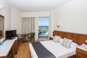 Apollo Beach Hotel