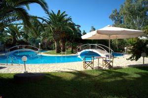 Three Stars Hotel