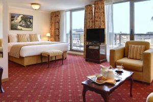Titania Hotel
