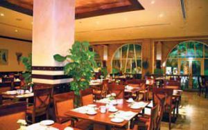 AL HAMRA FORT HOTEL & BEACH RESORT 