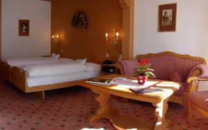 ROMANTIK HOTEL SCHWEIZERHOF 