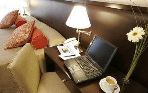EL CONQUISTADOR HOTEL 