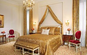 ALVEAR PALACE 