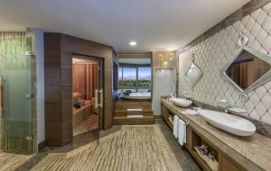 King Suite Sea View